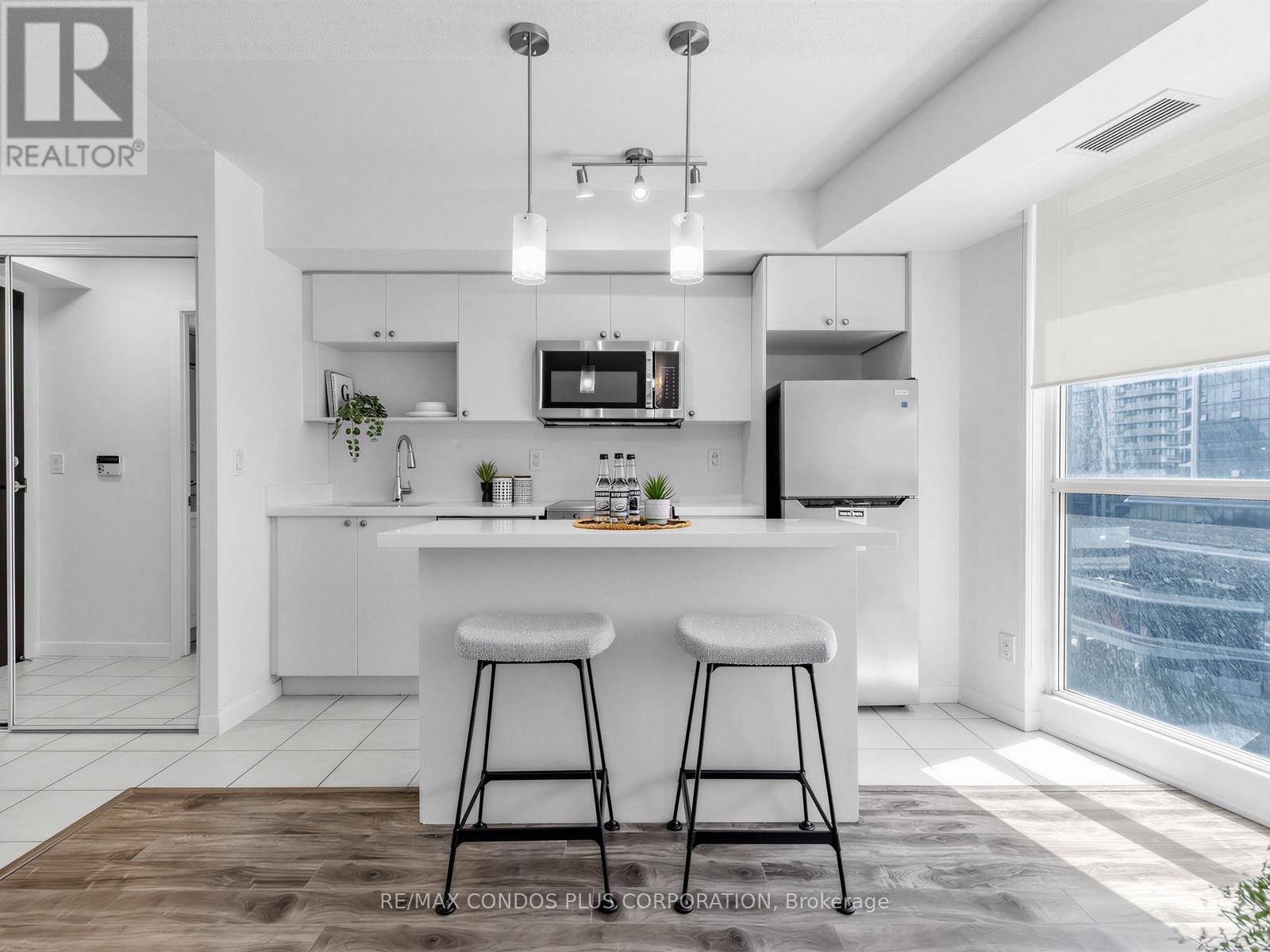 1012 - 18 Yonge Street, Toronto (waterfront Communities), Ontario