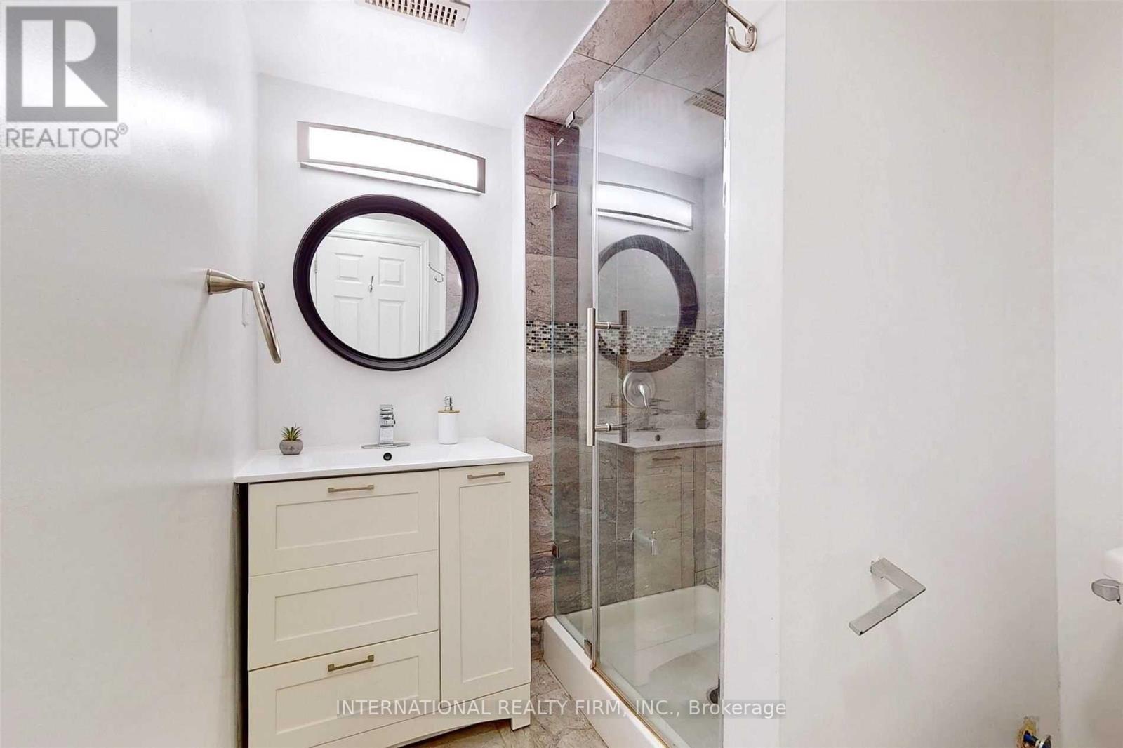 297 Gilbert Avenue, Toronto (caledonia-fairbank), Ontario