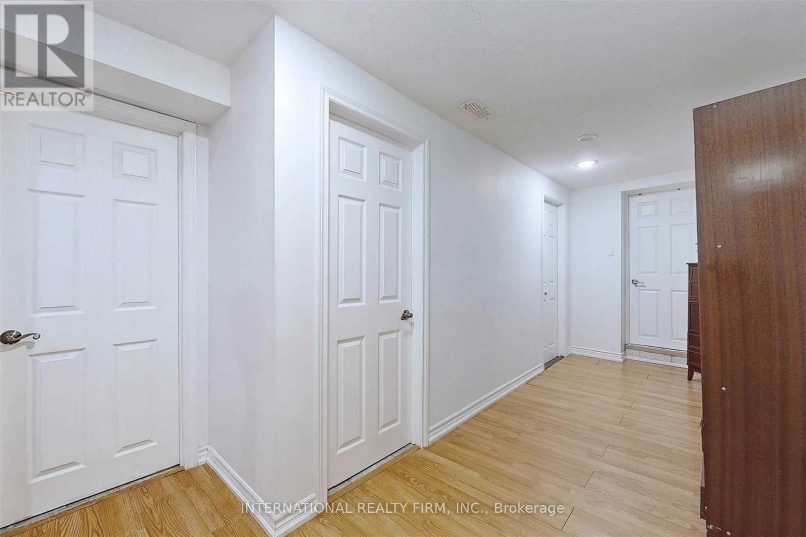 297 Gilbert Avenue, Toronto (caledonia-fairbank), Ontario