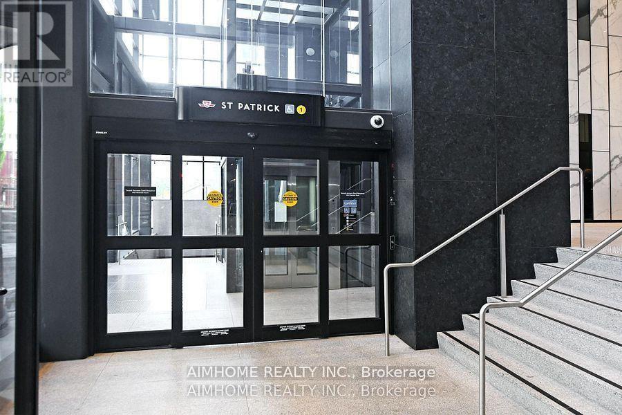 4412 - 488 University Avenue, Toronto (kensington-chinatown), Ontario