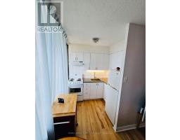 720 SPADINA AVENUE