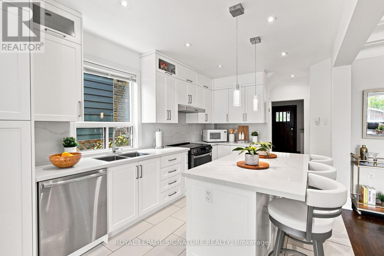 35 Regal Road, Toronto (wychwood), Ontario
