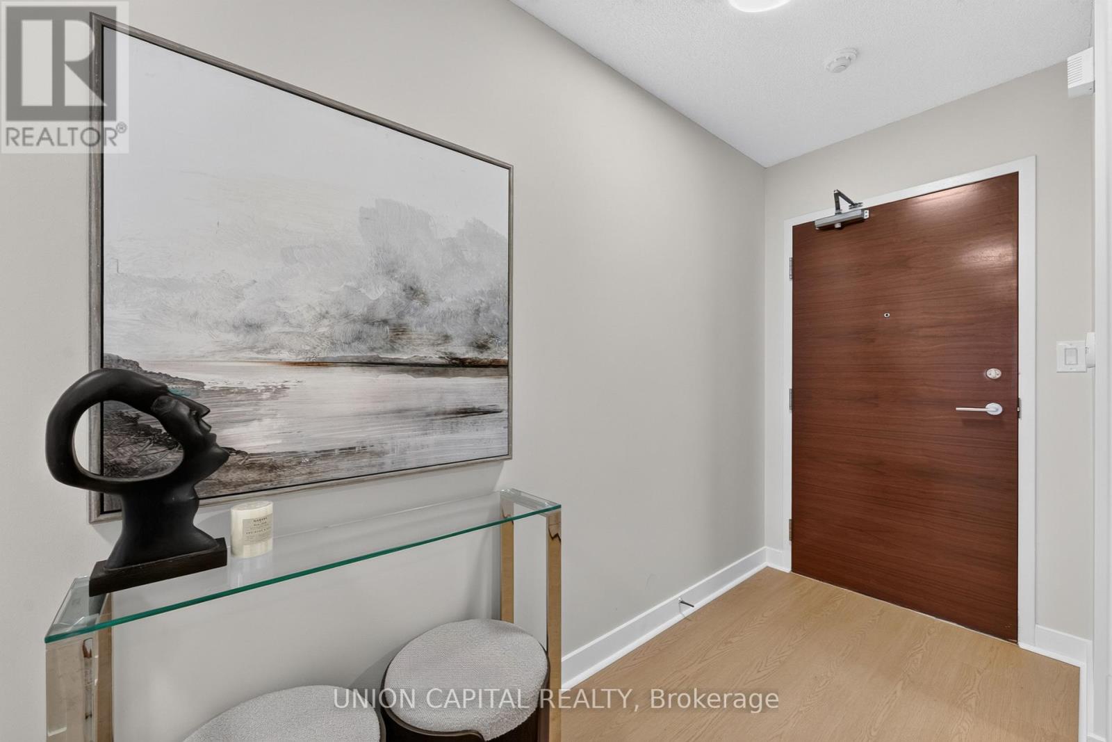 551 - 10 Capreol Court, Toronto (waterfront Communities), Ontario