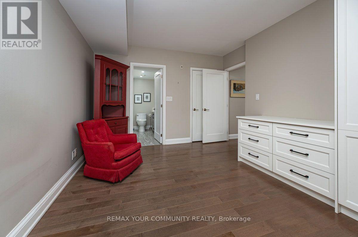 201 - 650 Mount Pleasant Road, Toronto (mount Pleasant West), Ontario