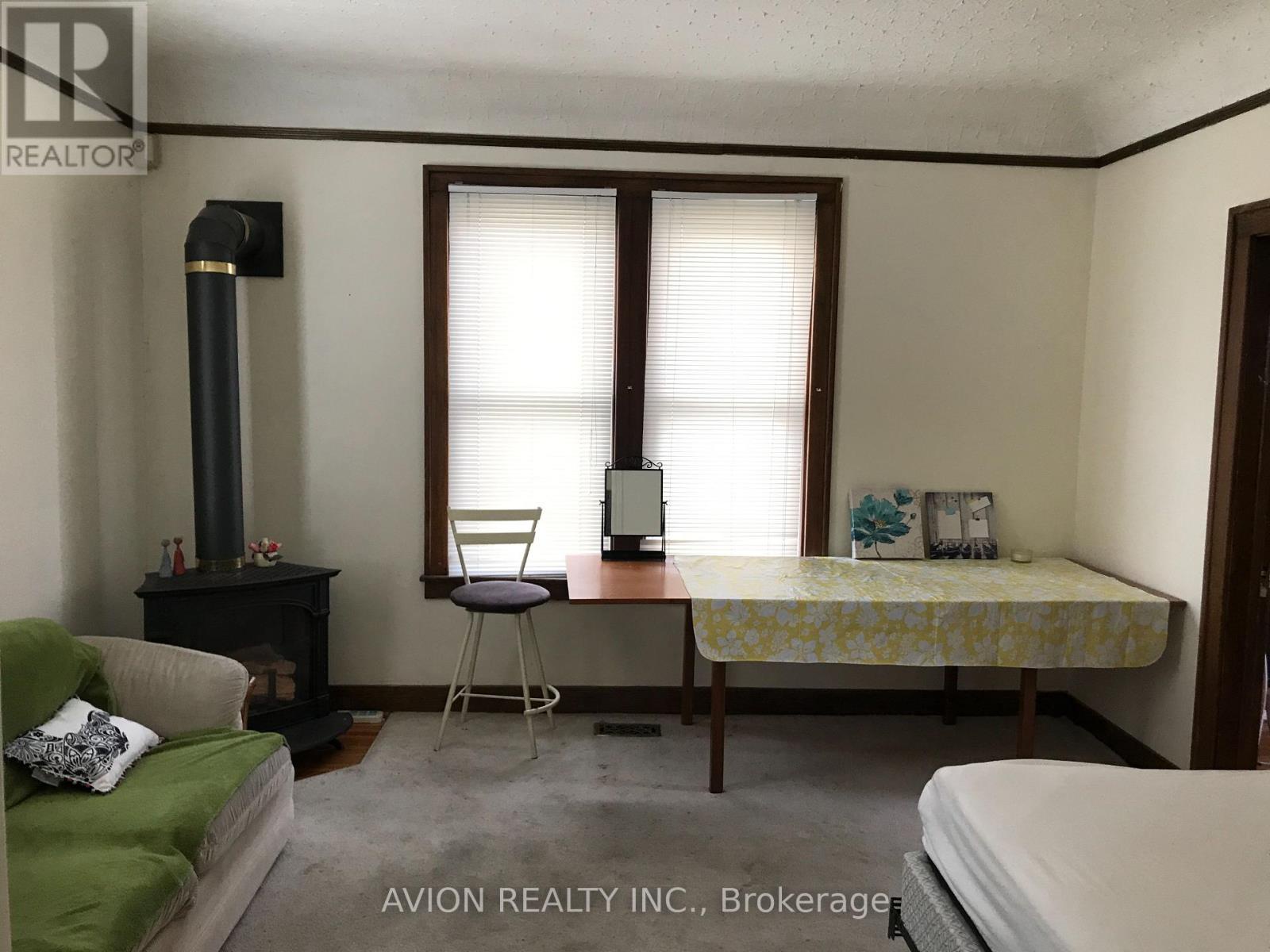 3095 Peter Street, Windsor, Ontario