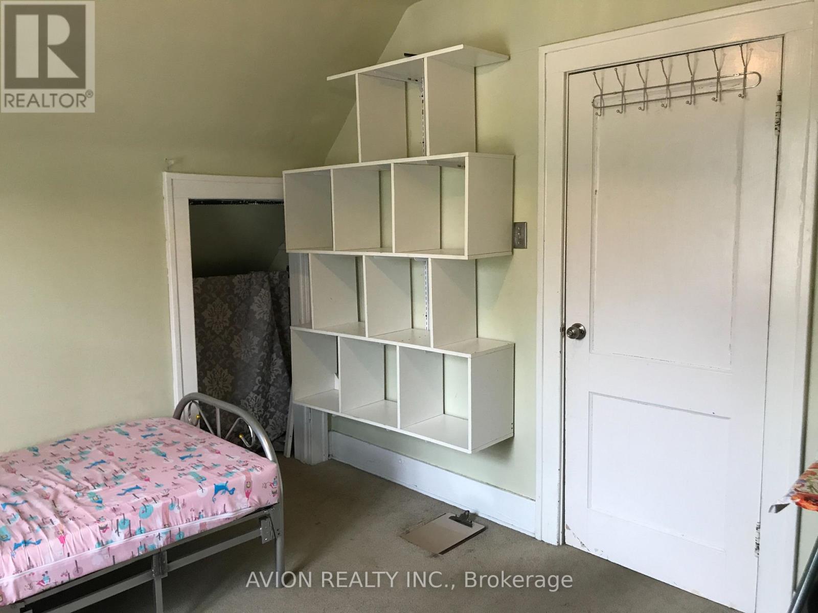 3095 Peter Street, Windsor, Ontario