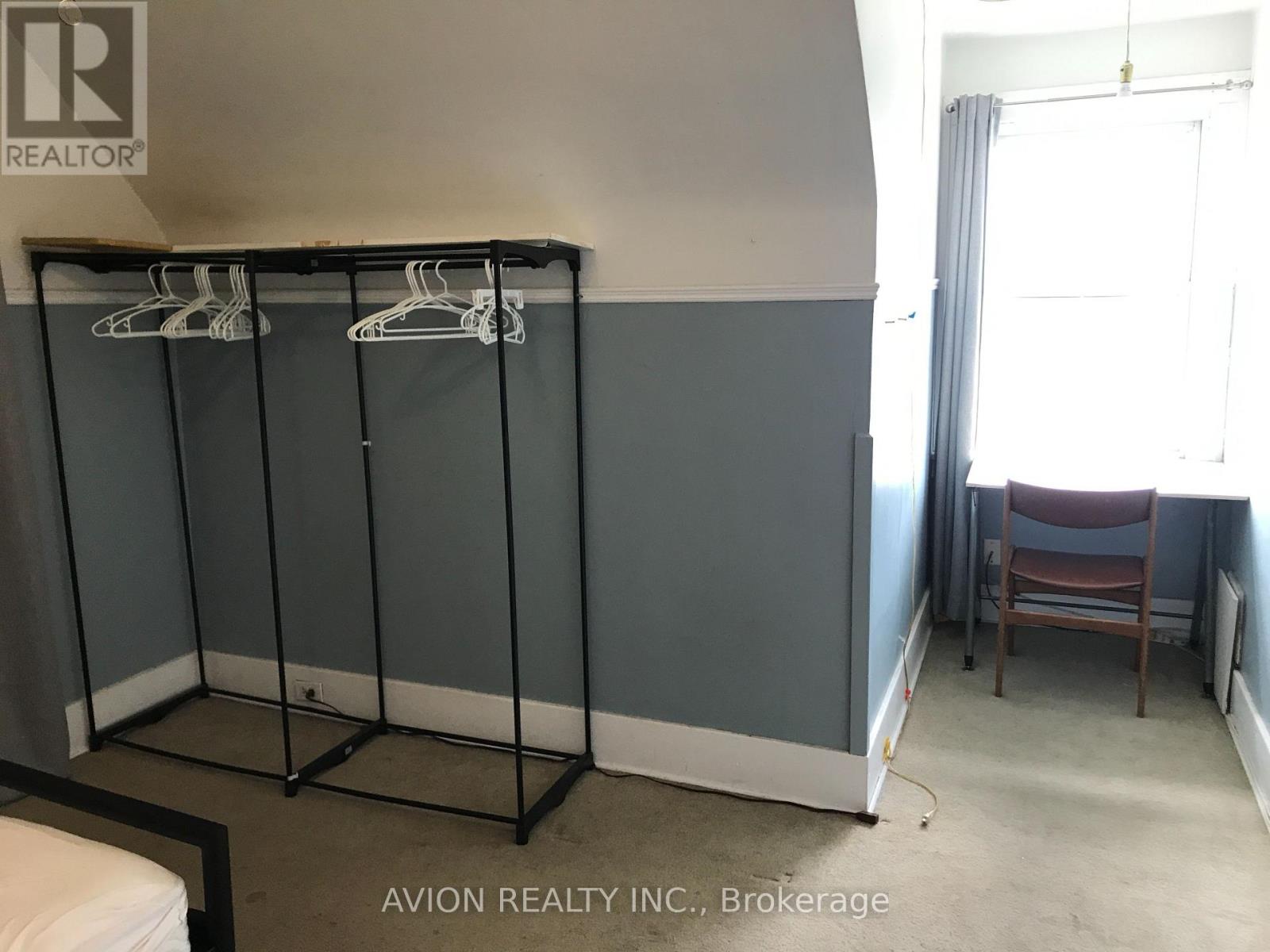 3095 Peter Street, Windsor, Ontario