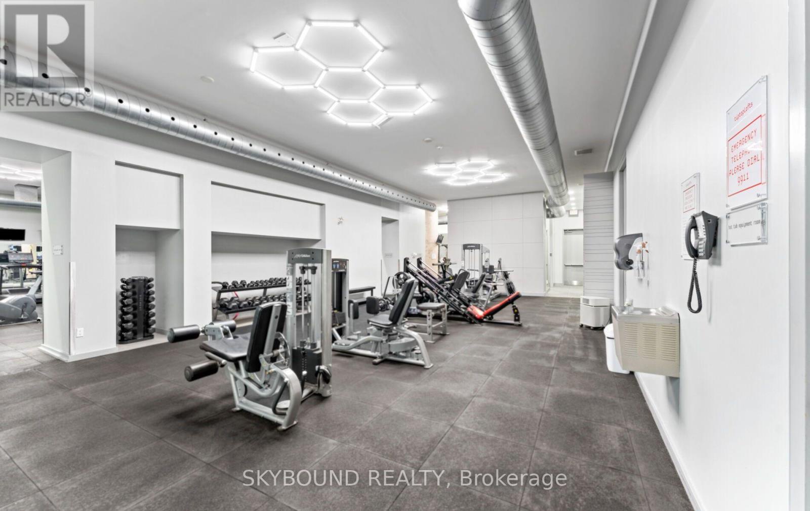 524 - 637 Lakeshore Boulevard W, Toronto (niagara), Ontario