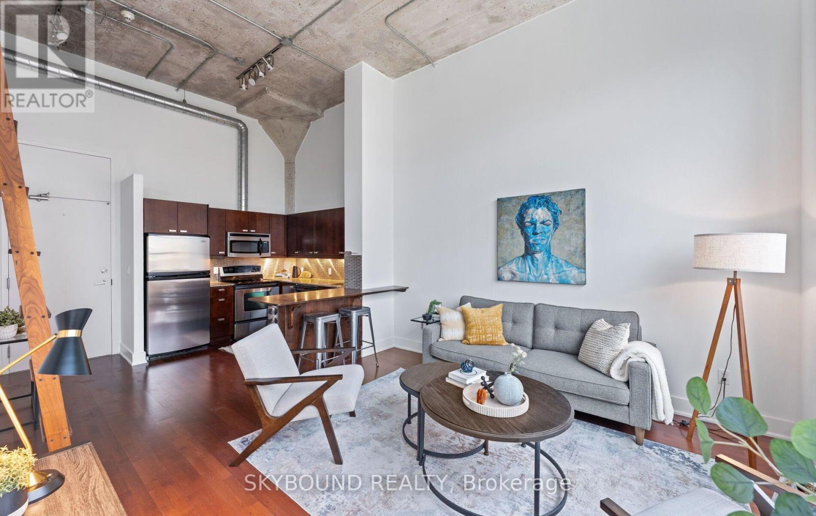 524 - 637 Lakeshore Boulevard W, Toronto (niagara), Ontario