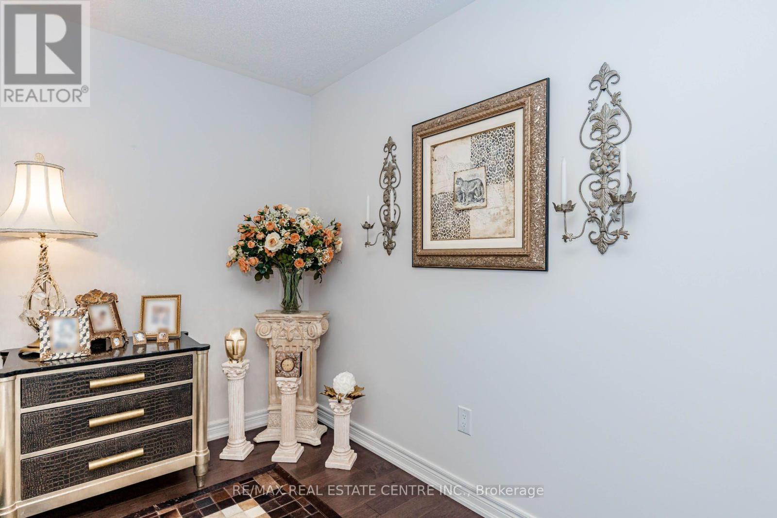 4061 Channing Crescent, Oakville (go Glenorchy), Ontario