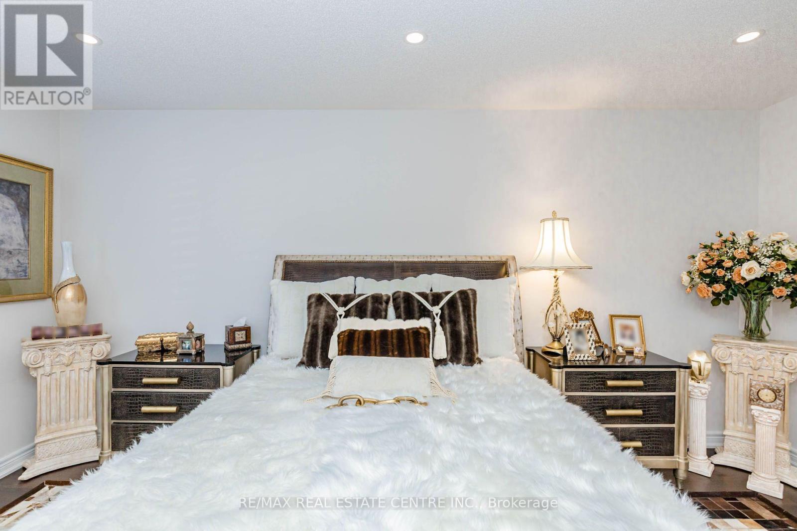 4061 Channing Crescent, Oakville (go Glenorchy), Ontario