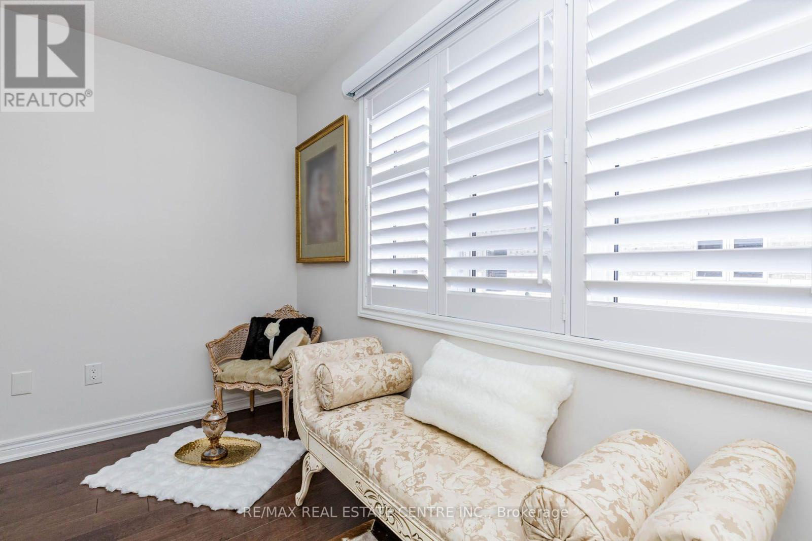4061 Channing Crescent, Oakville (go Glenorchy), Ontario