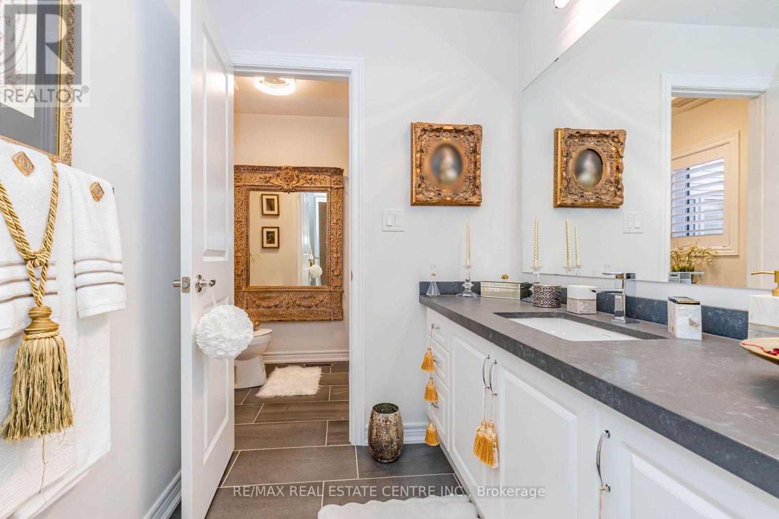 4061 Channing Crescent, Oakville (go Glenorchy), Ontario