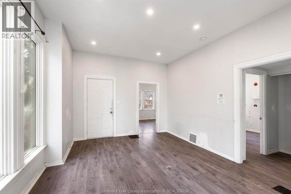 458-460 Wahketa Street, Windsor, Ontario