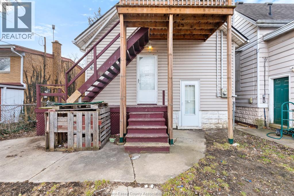 458-460 Wahketa Street, Windsor, Ontario