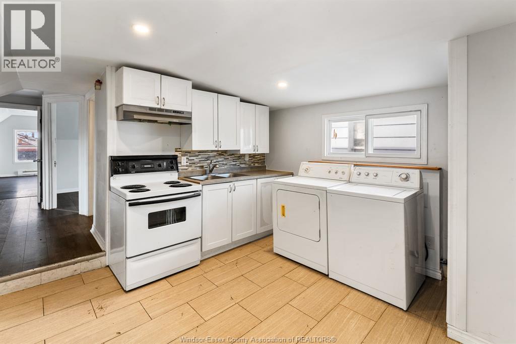 458-460 Wahketa Street, Windsor, Ontario