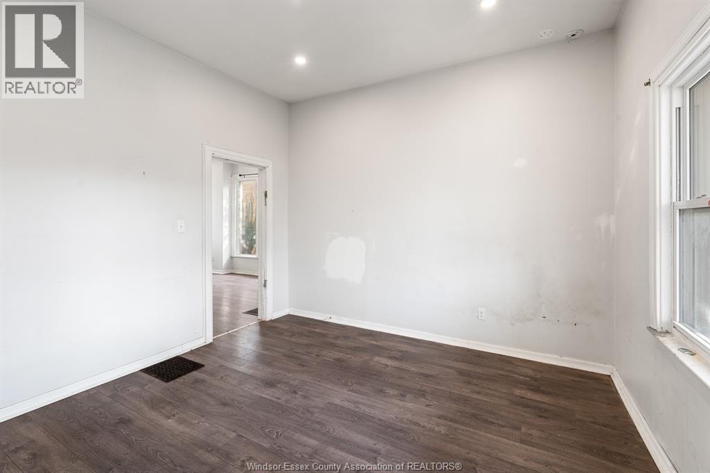 458-460 Wahketa Street, Windsor, Ontario