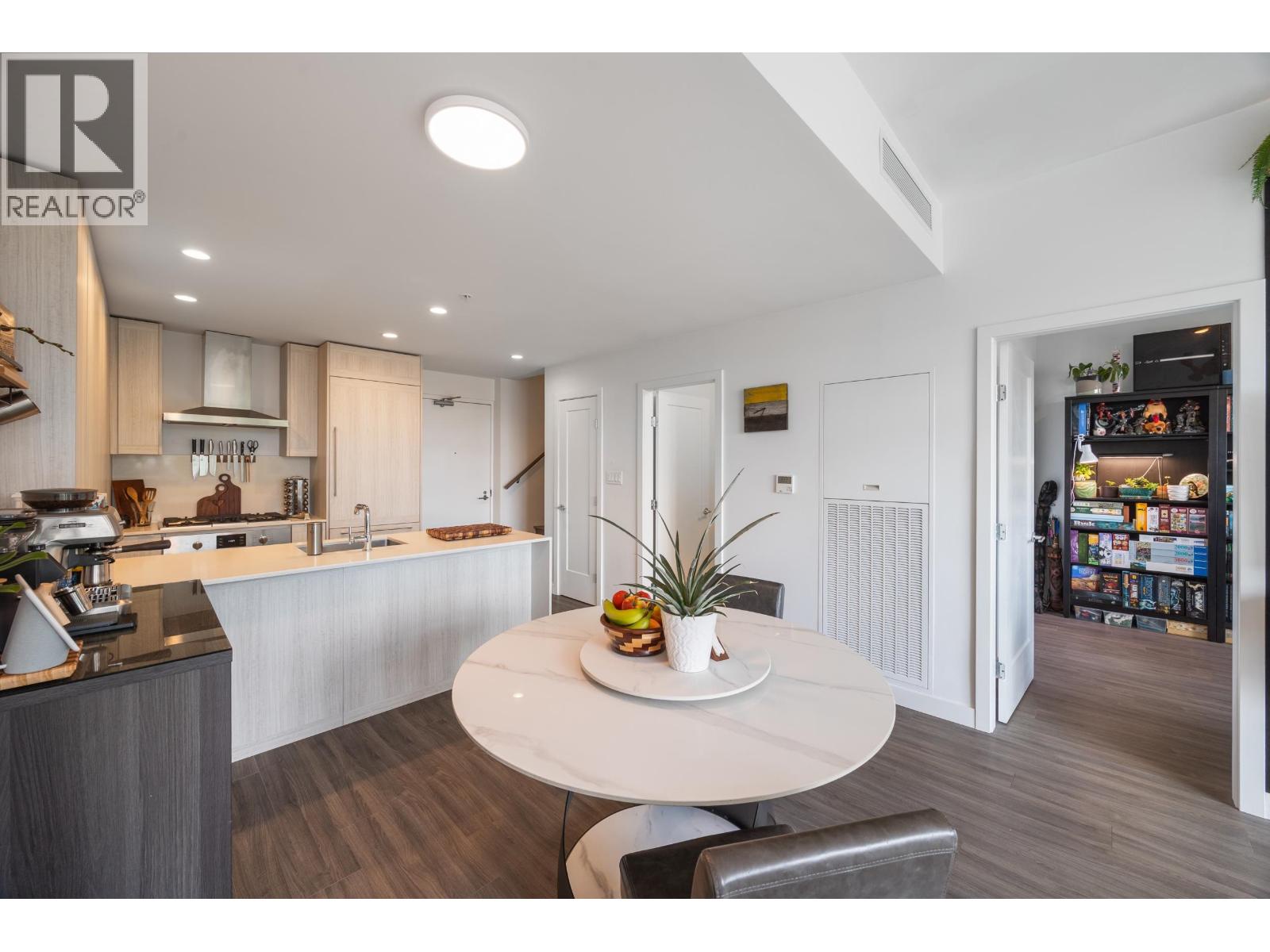 Th307 2351 Beta Avenue, Burnaby, British Columbia