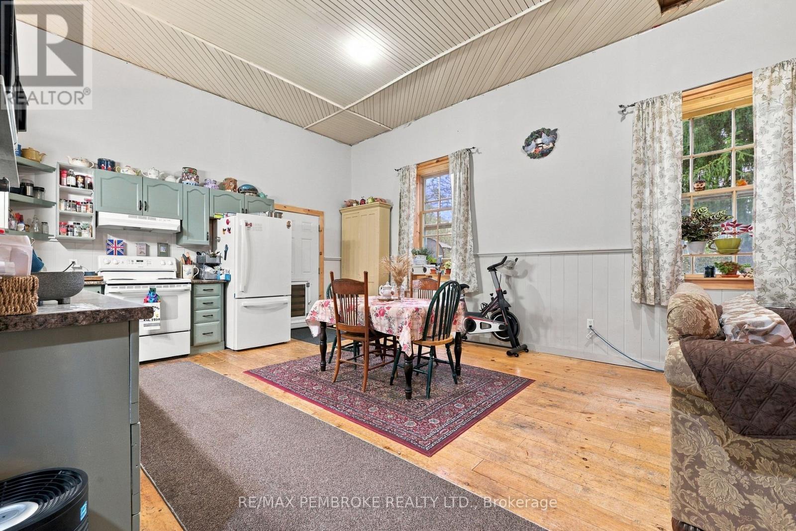 1279 Foy Road, Admaston/bromley, Ontario