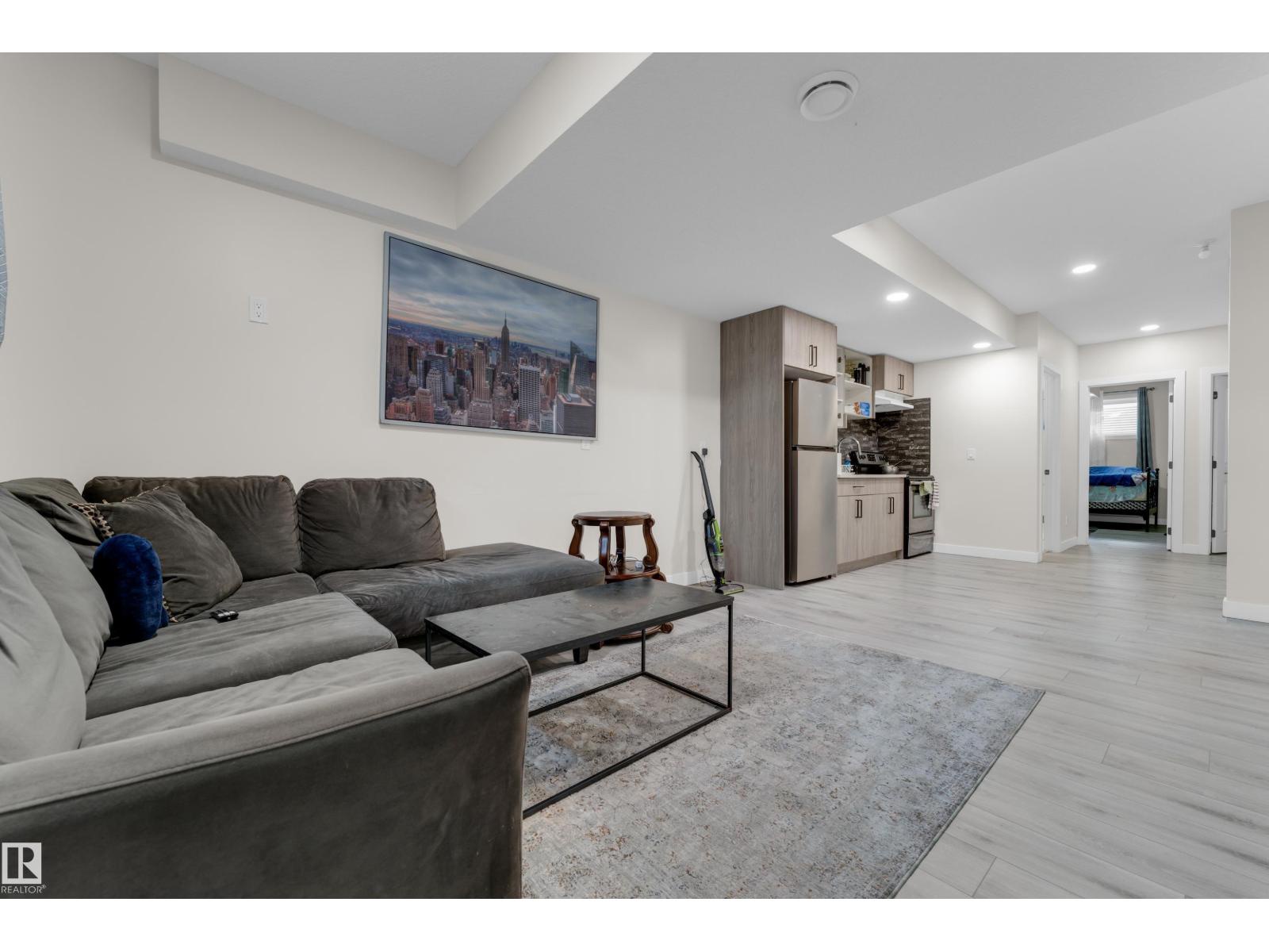 6019 180 Av Nw, Edmonton, Alberta