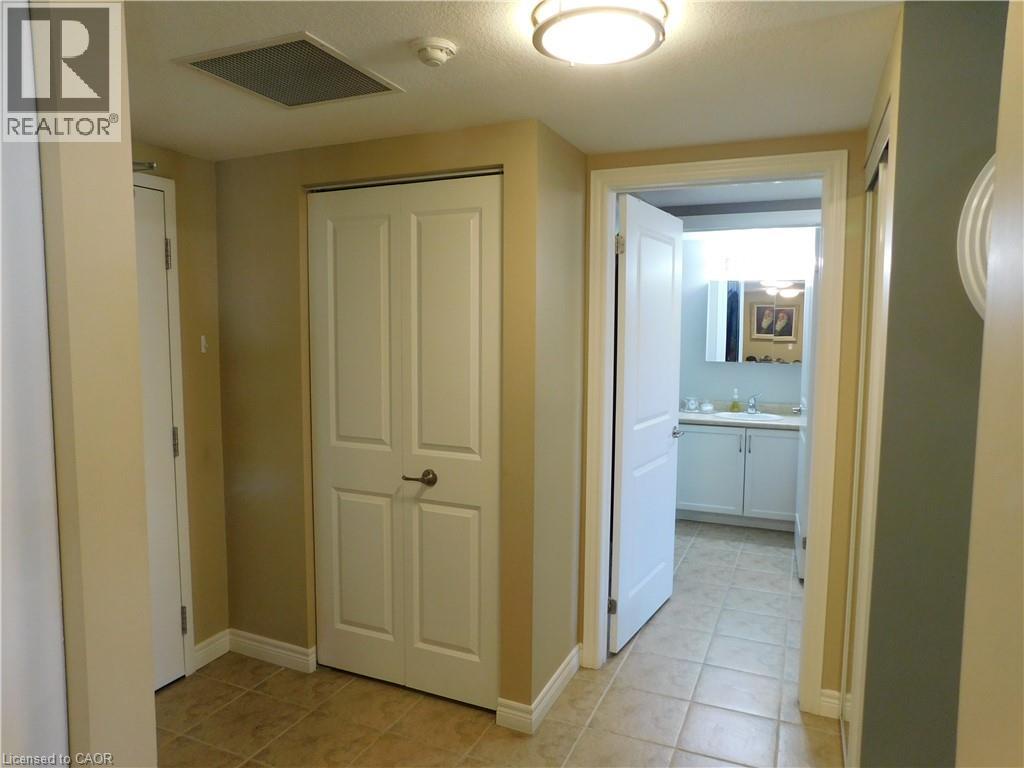 56 Kerman Avenue Unit# 311, Grimsby, Ontario