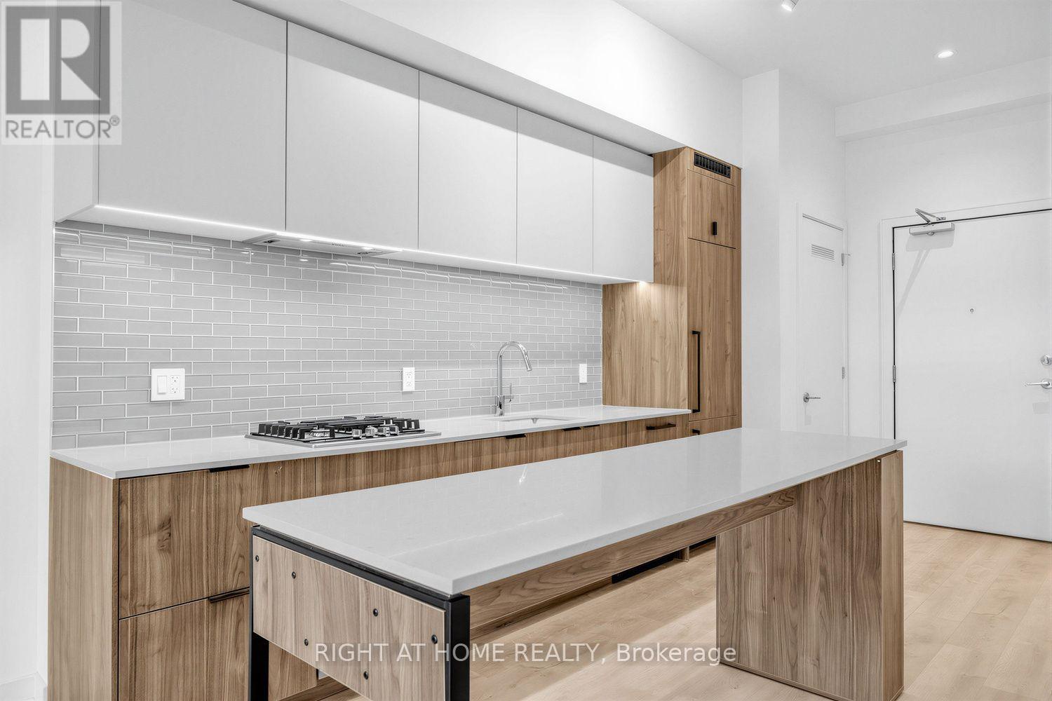 207 - 722 Marlee Avenue, Toronto (yorkdale-glen Park), Ontario