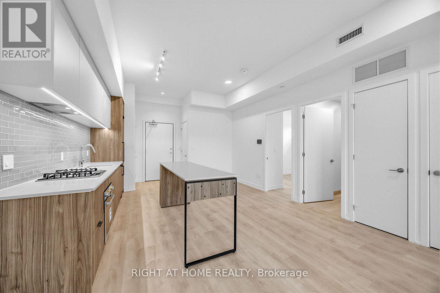 207 - 722 Marlee Avenue, Toronto (yorkdale-glen Park), Ontario