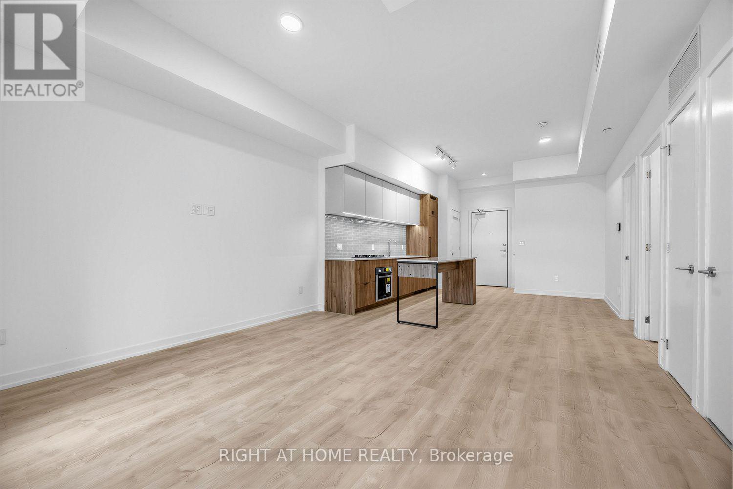 207 - 722 Marlee Avenue, Toronto (yorkdale-glen Park), Ontario