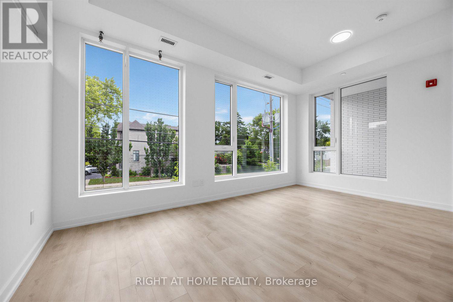 207 - 722 Marlee Avenue, Toronto (yorkdale-glen Park), Ontario