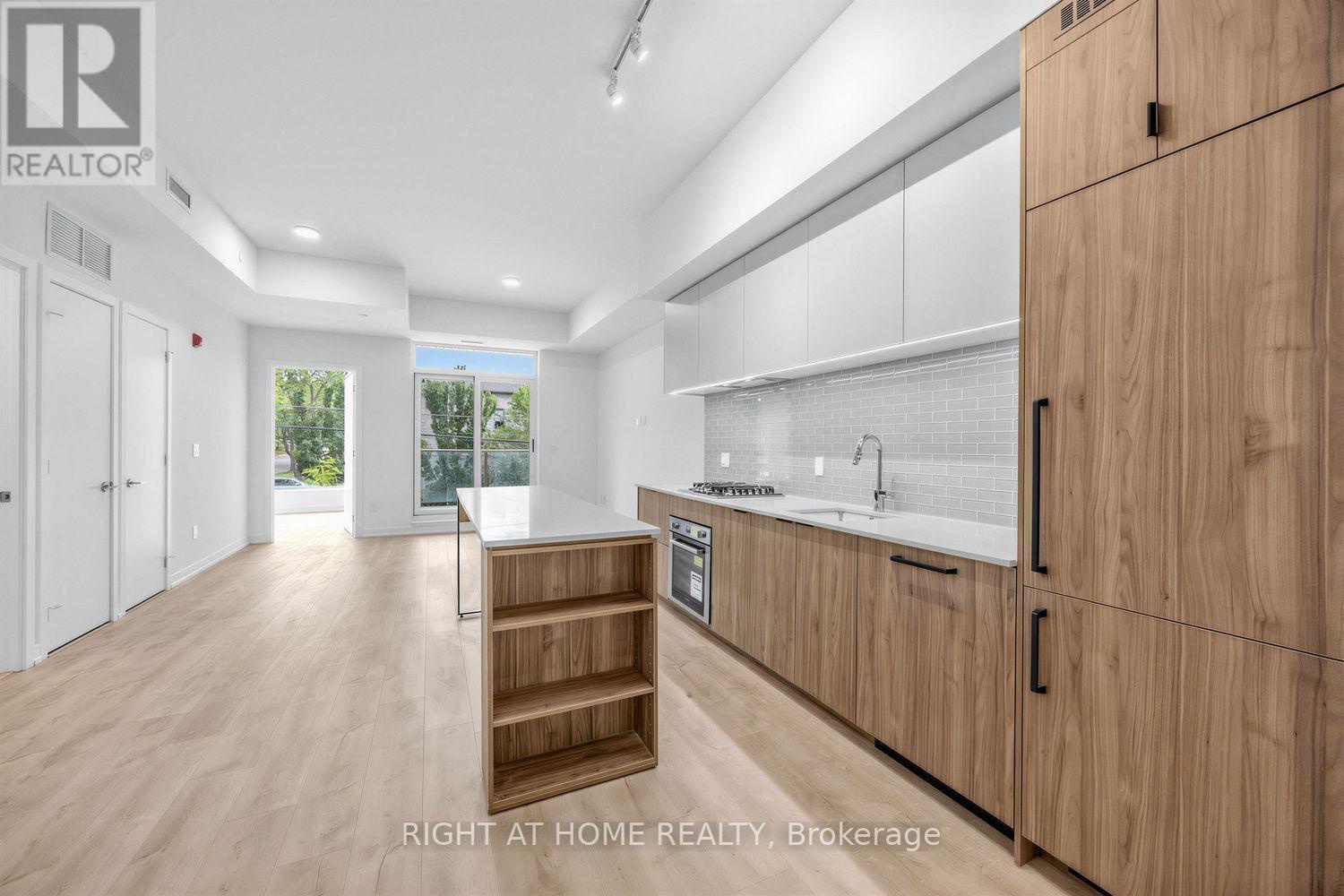 207 - 722 Marlee Avenue, Toronto (yorkdale-glen Park), Ontario