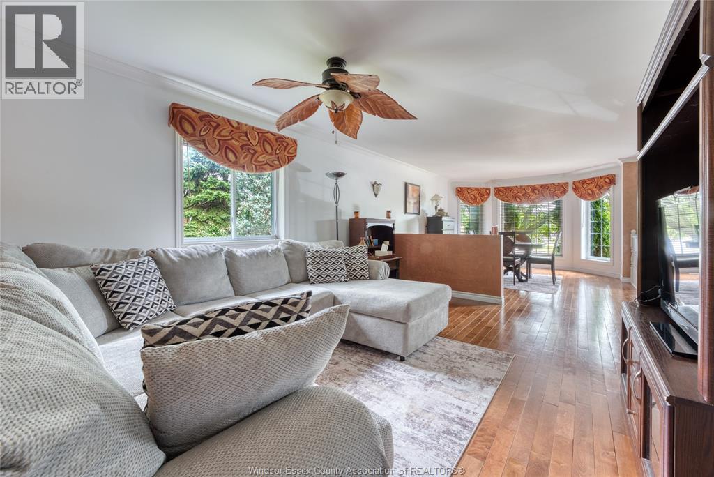 1610 Chornoby Crescent, Tecumseh, Ontario