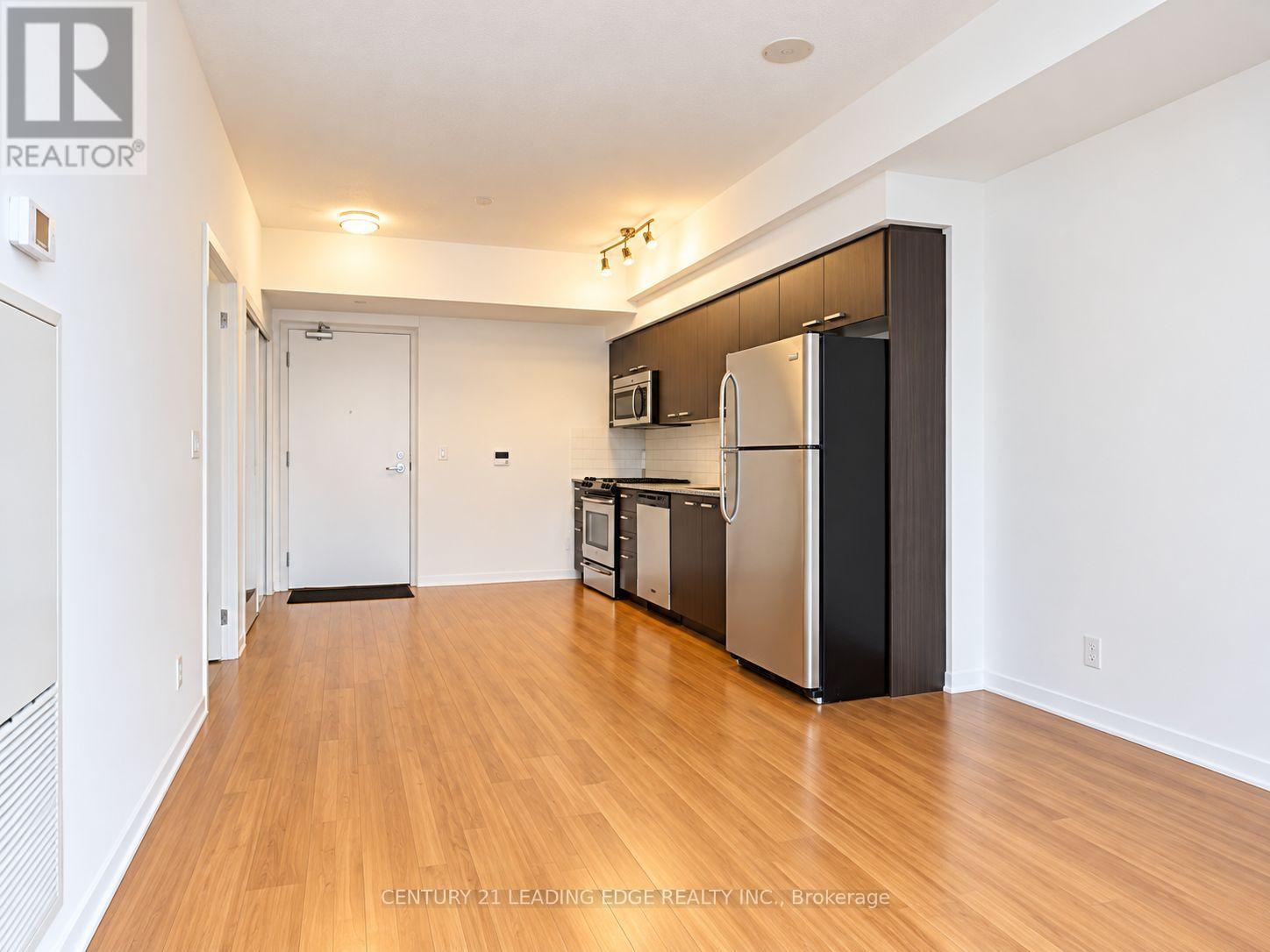 1009 - 832 Bay Street, Toronto (bay Street Corridor), Ontario