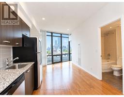 1009 - 832 BAY STREET