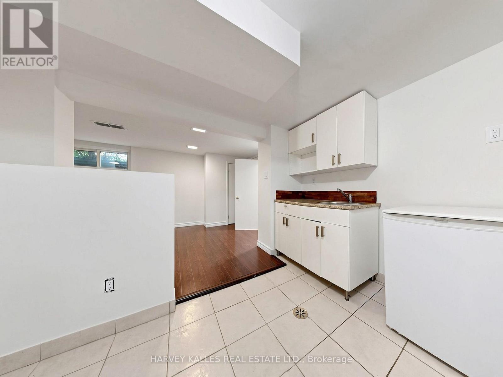 87 Combe Avenue, Toronto (bathurst Manor), Ontario