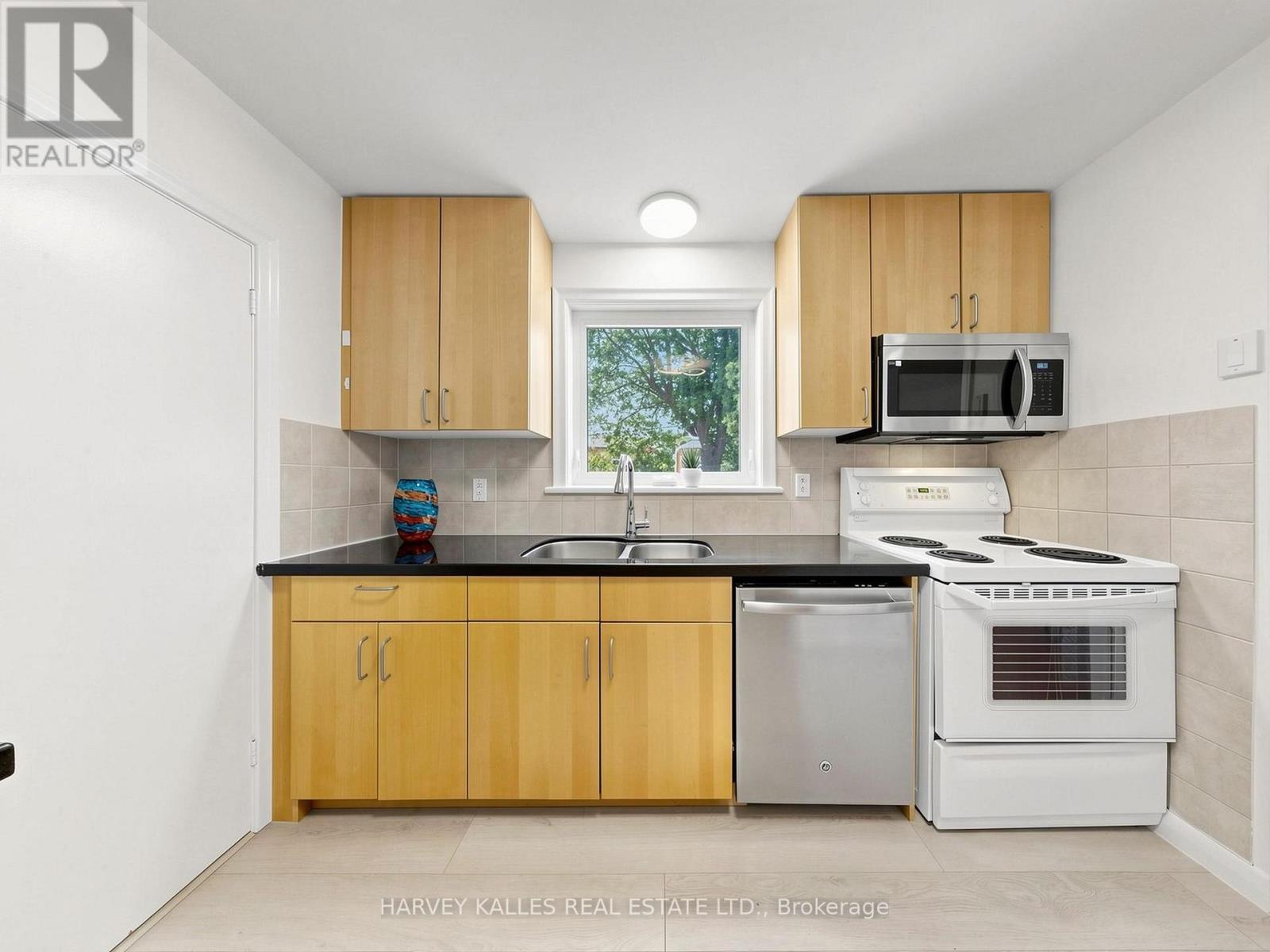 87 Combe Avenue, Toronto (bathurst Manor), Ontario