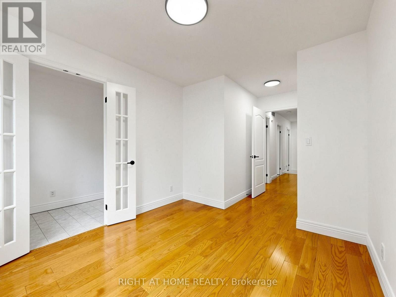 1520 - 28 Sommerset Way, Toronto (willowdale East), Ontario