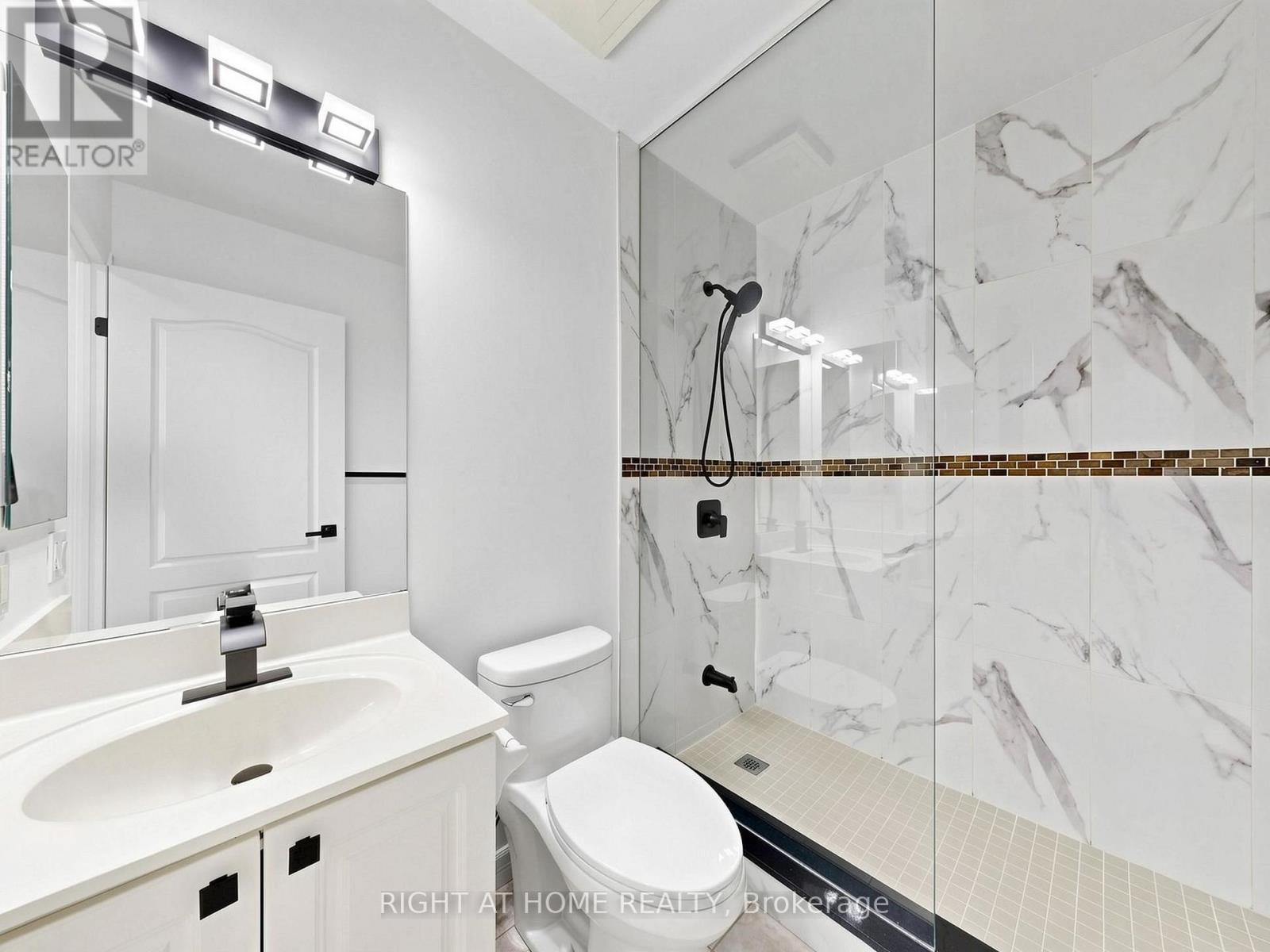 1520 - 28 Sommerset Way, Toronto (willowdale East), Ontario