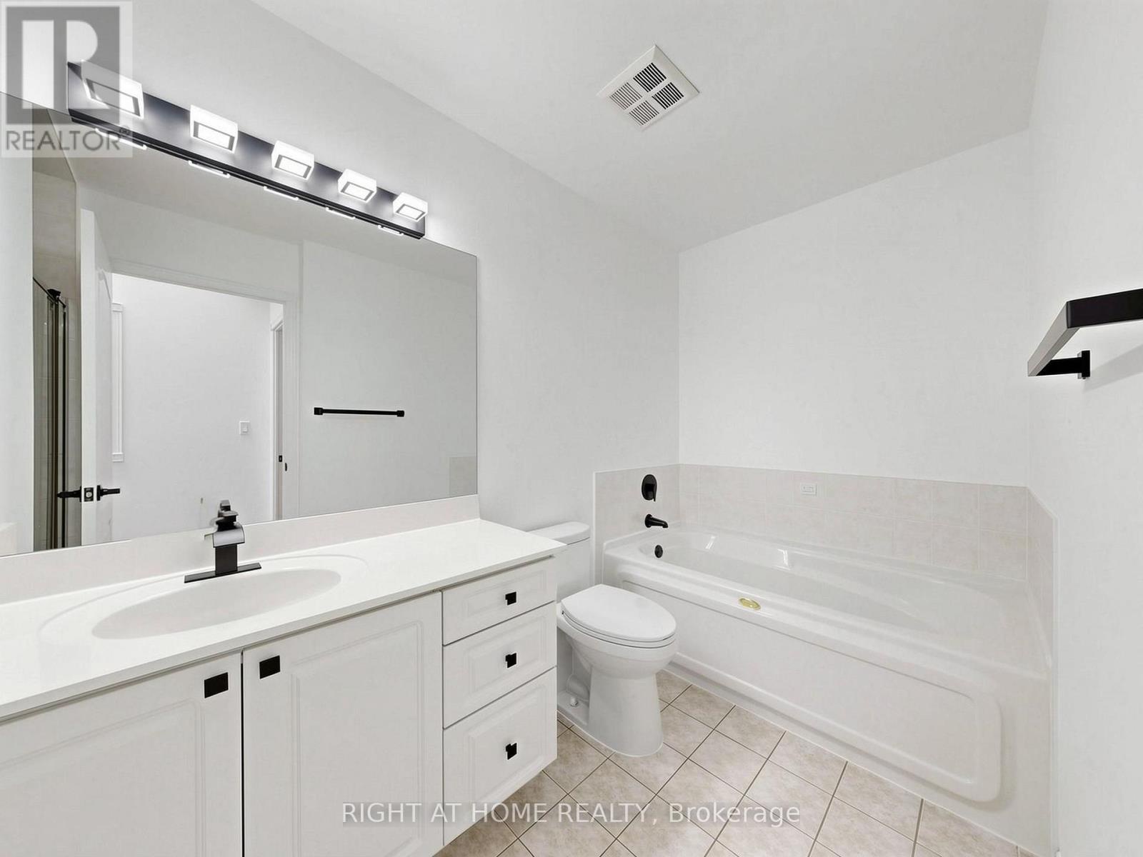 1520 - 28 Sommerset Way, Toronto (willowdale East), Ontario