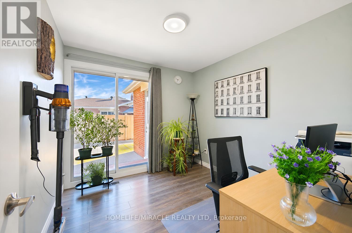 14 Tinton Crescent, Toronto (west Humber-clairville), Ontario