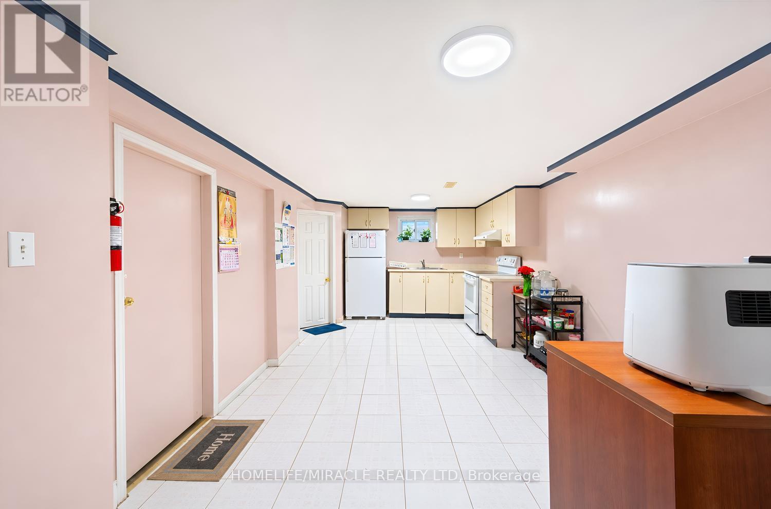 14 Tinton Crescent, Toronto (west Humber-clairville), Ontario