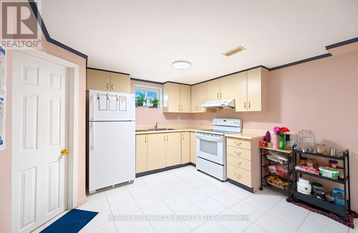 14 Tinton Crescent, Toronto (west Humber-clairville), Ontario