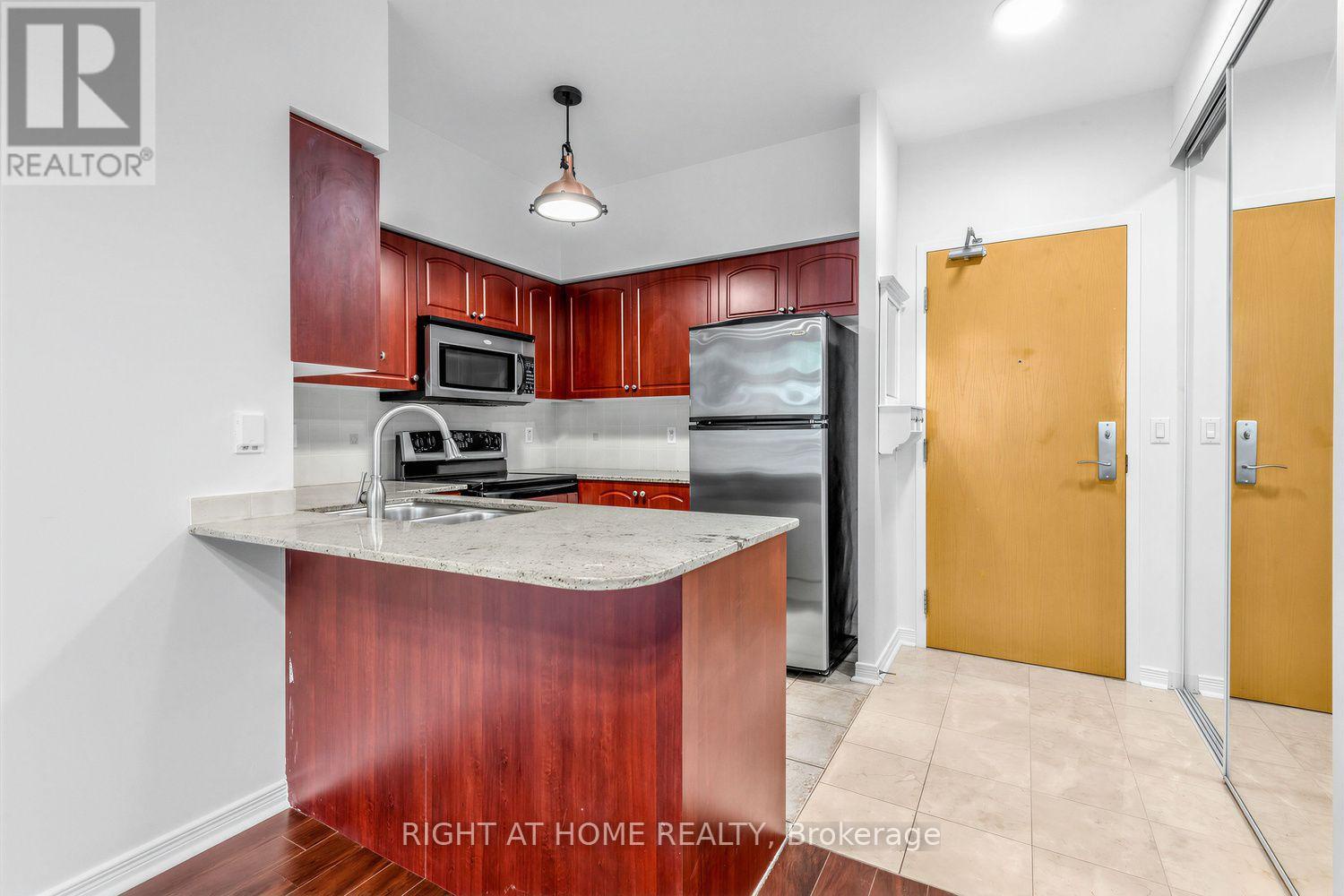 107 - 509 Beecroft Avenue, Toronto (willowdale West), Ontario