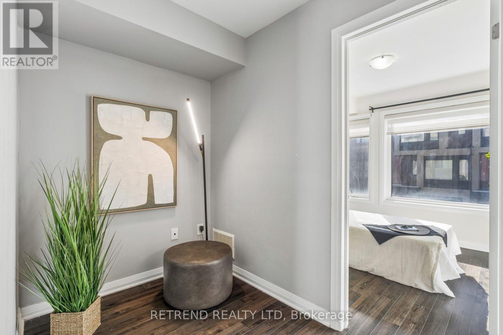 5 - 50 Thomas Mulholland Drive, Toronto (downsview-roding-cfb), Ontario