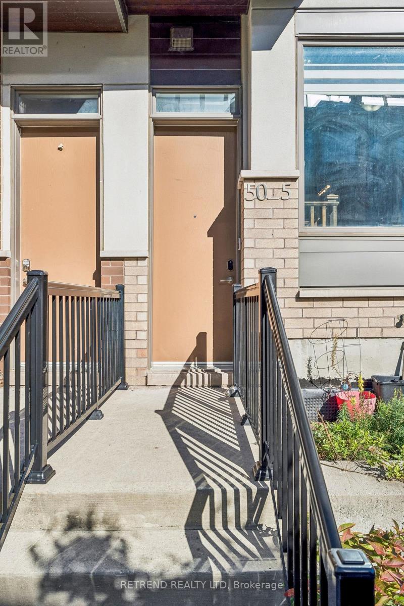 5 - 50 Thomas Mulholland Drive, Toronto (downsview-roding-cfb), Ontario