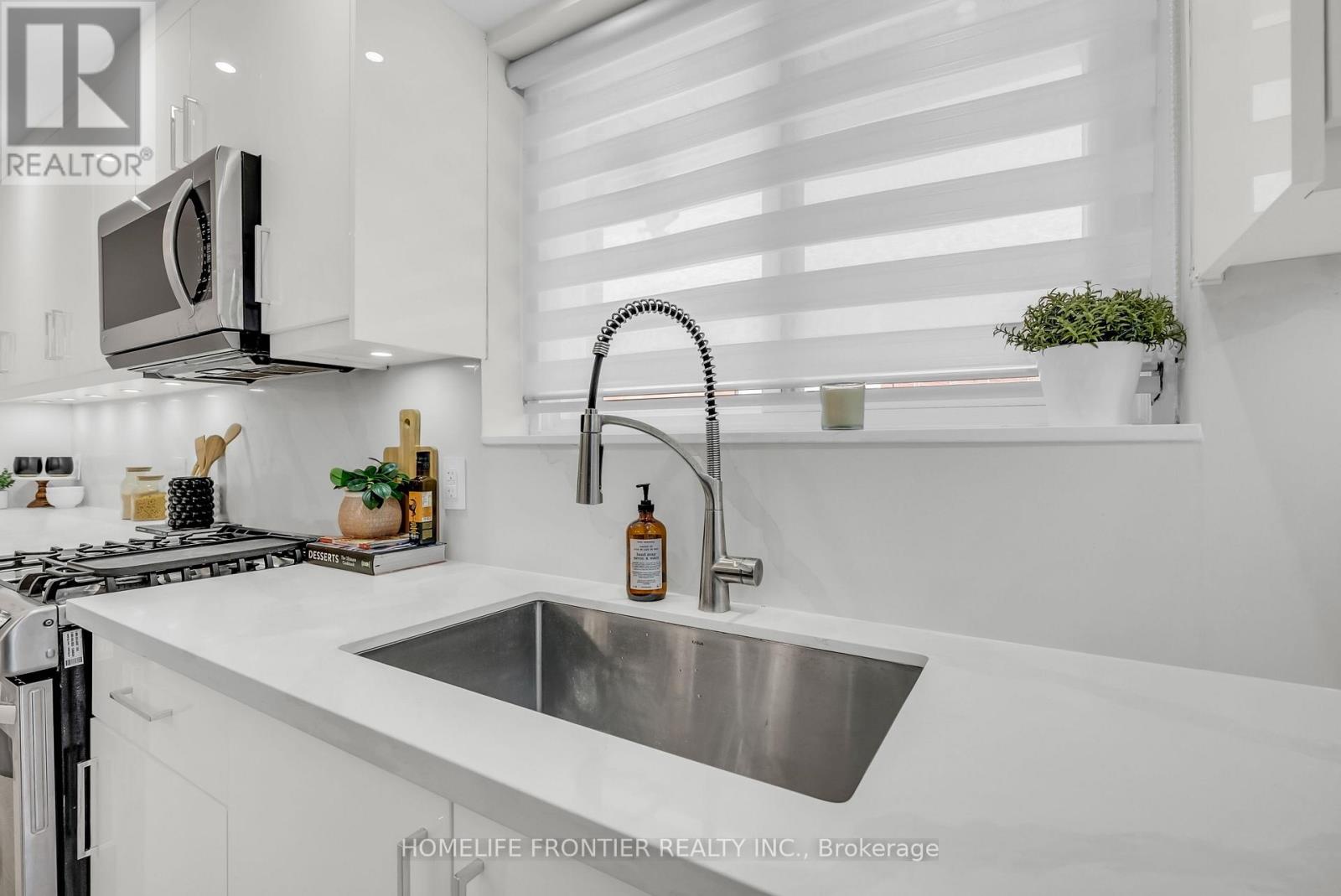 61 Sundial Crescent, Toronto (victoria Village), Ontario