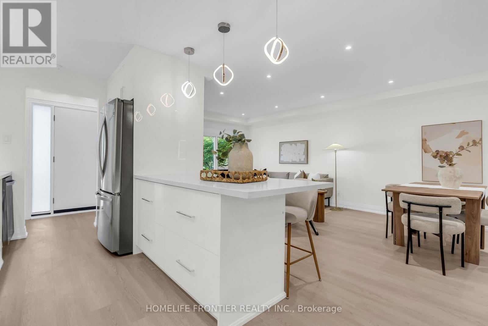 61 Sundial Crescent, Toronto (victoria Village), Ontario