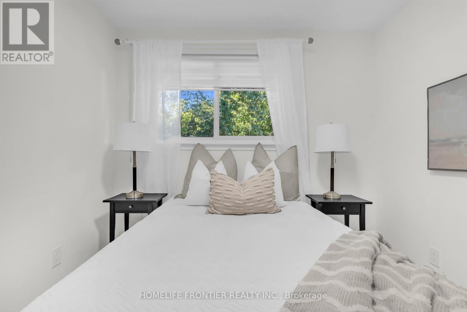61 Sundial Crescent, Toronto (victoria Village), Ontario