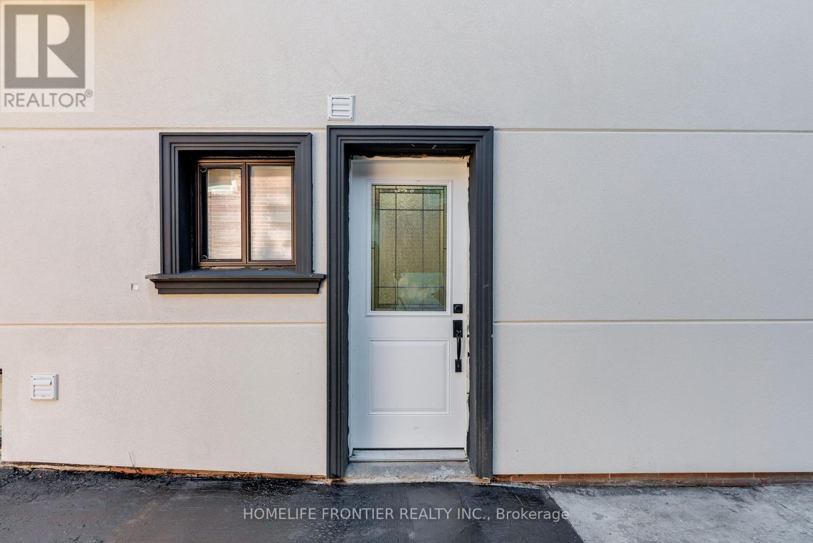 61 Sundial Crescent, Toronto (victoria Village), Ontario