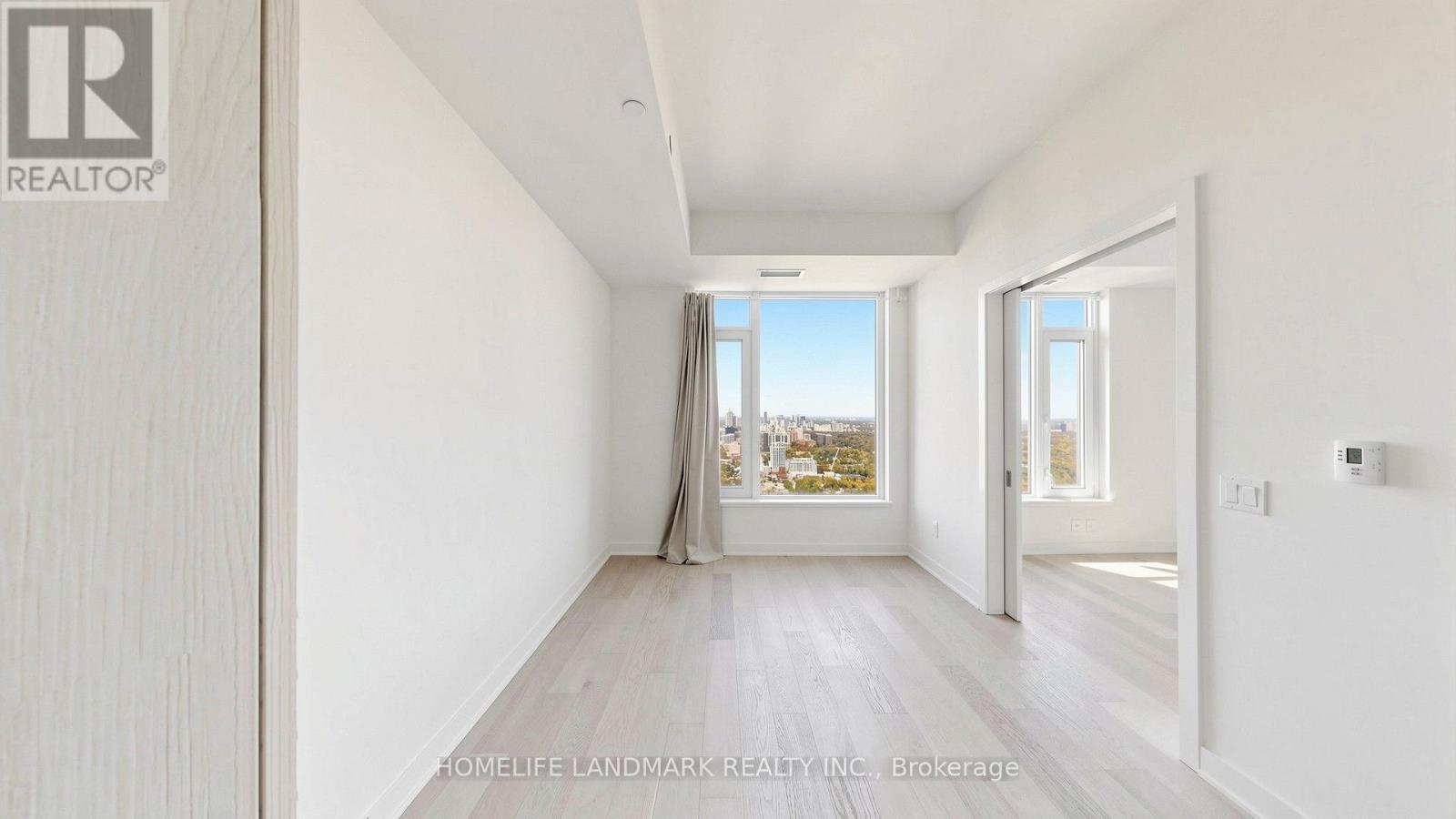 4803 - 11 Yorkville Avenue, Toronto (annex), Ontario