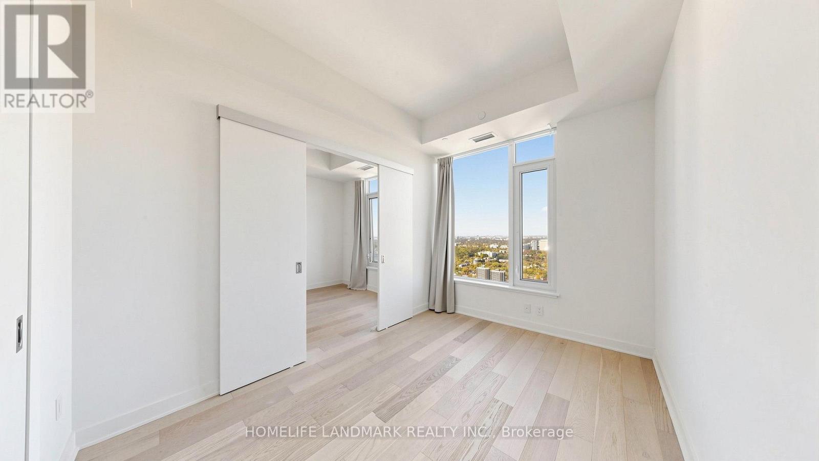 4803 - 11 Yorkville Avenue, Toronto (annex), Ontario